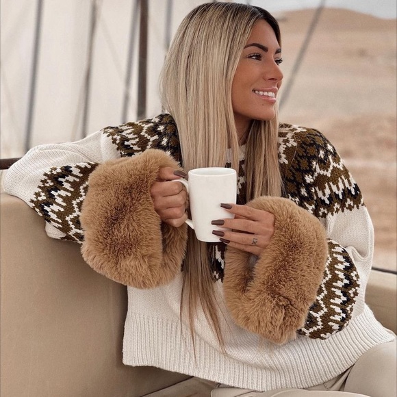 Zara Sweaters - GORGEOUS ZARA NWT Jacquard Faux Fur Sweater